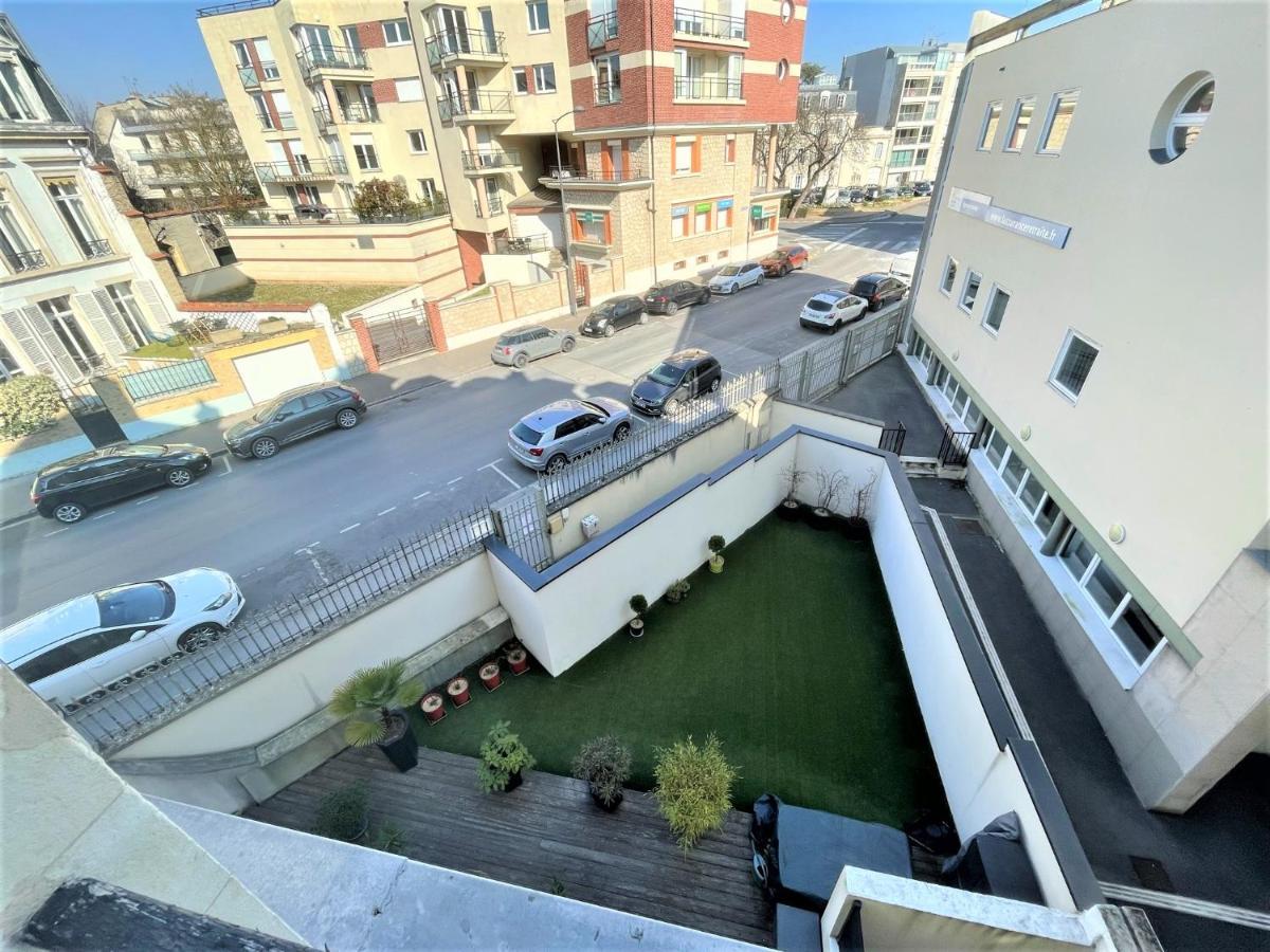 Aux Clefs Des Sacres - Dans Un Hotel Particulier Situe Rue Du Marc - Reims - Hyper Centre Forum Mairie Boulingrin Bagian luar foto